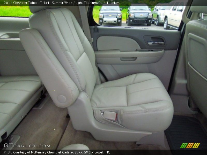 Summit White / Light Titanium/Dark Titanium 2011 Chevrolet Tahoe LT 4x4