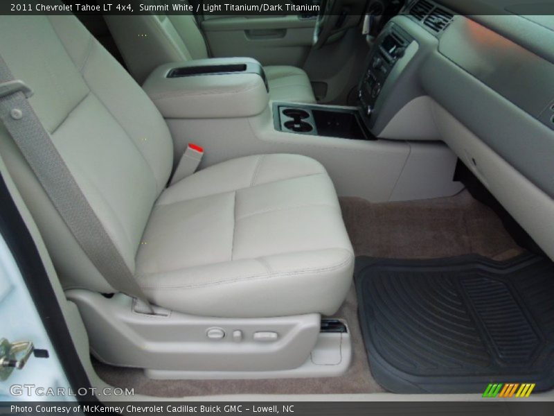 Summit White / Light Titanium/Dark Titanium 2011 Chevrolet Tahoe LT 4x4
