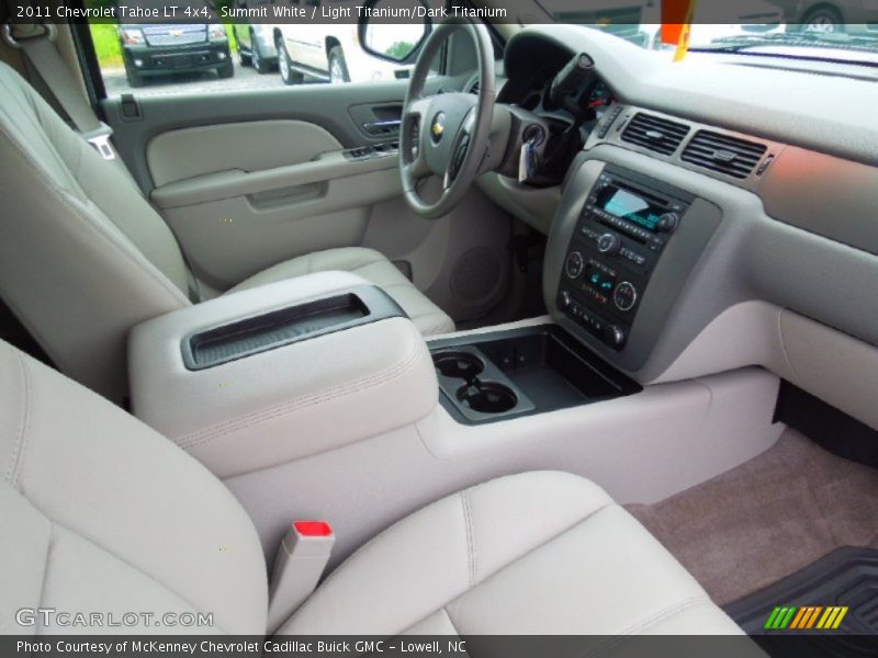 Summit White / Light Titanium/Dark Titanium 2011 Chevrolet Tahoe LT 4x4
