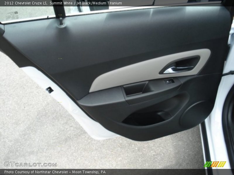 Summit White / Jet Black/Medium Titanium 2012 Chevrolet Cruze LS