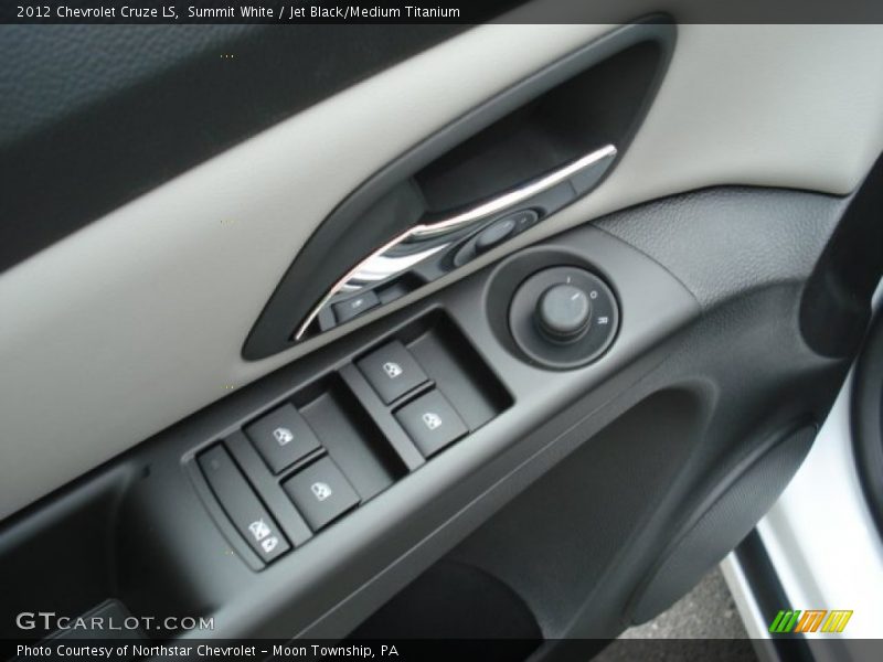 Summit White / Jet Black/Medium Titanium 2012 Chevrolet Cruze LS