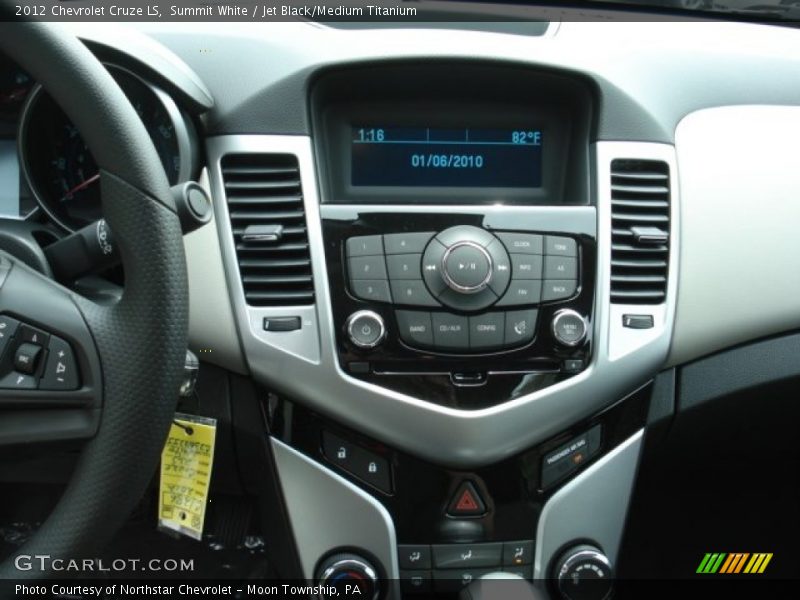 Summit White / Jet Black/Medium Titanium 2012 Chevrolet Cruze LS