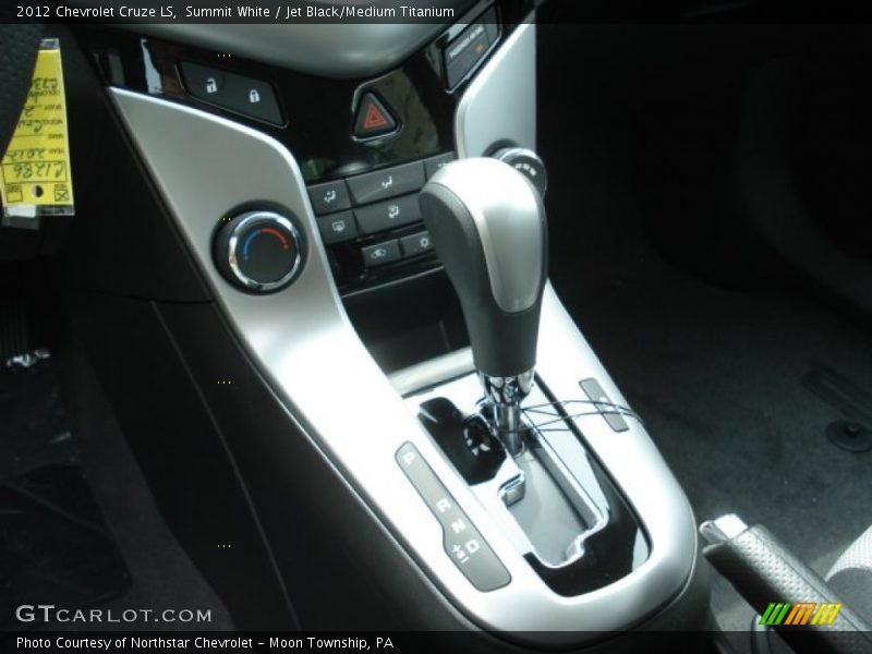 Summit White / Jet Black/Medium Titanium 2012 Chevrolet Cruze LS