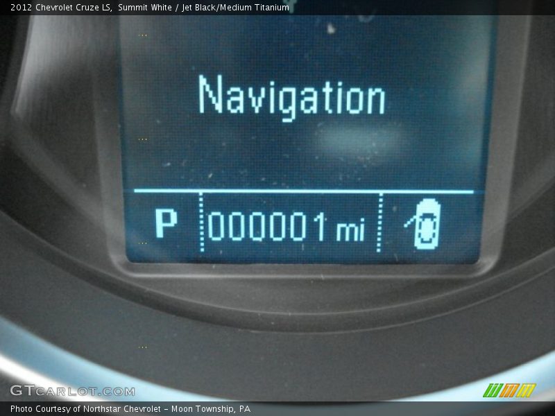 Summit White / Jet Black/Medium Titanium 2012 Chevrolet Cruze LS