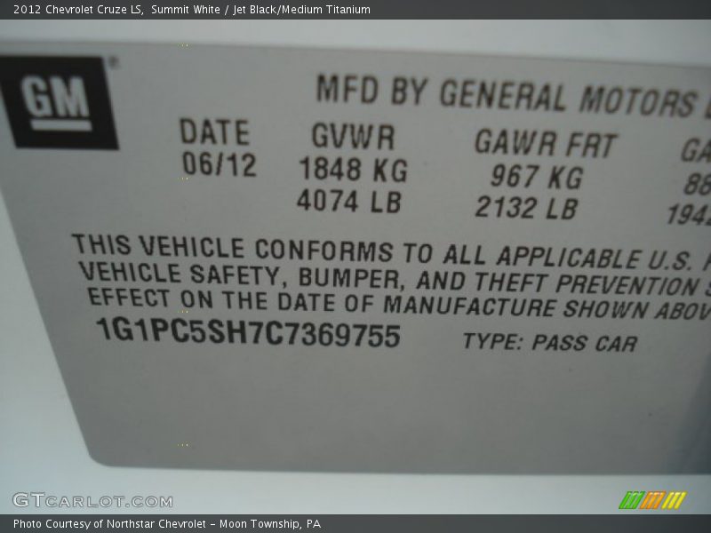 Summit White / Jet Black/Medium Titanium 2012 Chevrolet Cruze LS