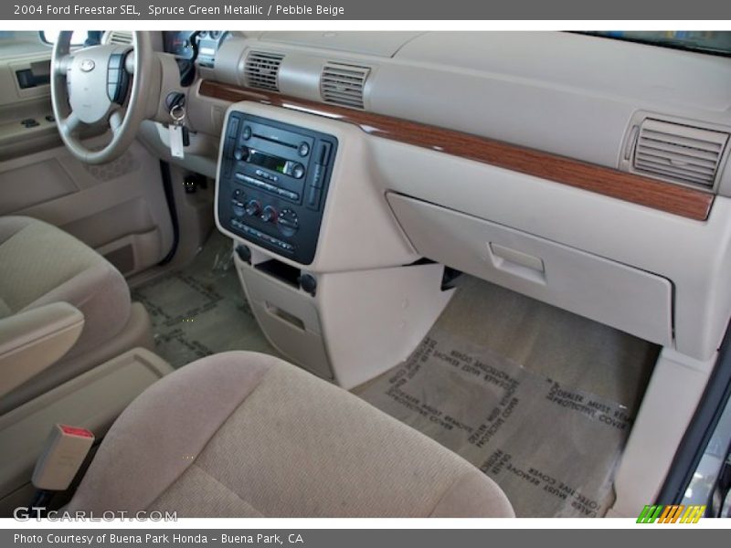 Spruce Green Metallic / Pebble Beige 2004 Ford Freestar SEL