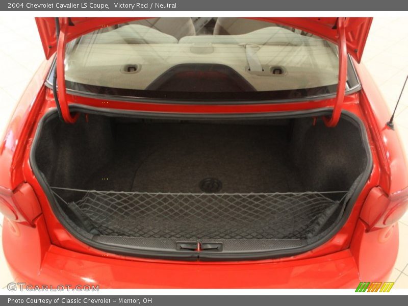 Victory Red / Neutral 2004 Chevrolet Cavalier LS Coupe