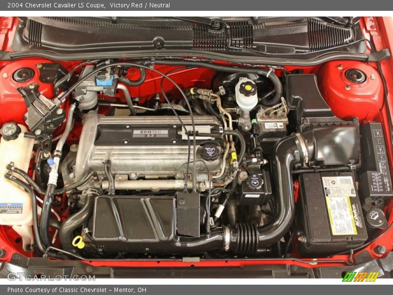 Victory Red / Neutral 2004 Chevrolet Cavalier LS Coupe