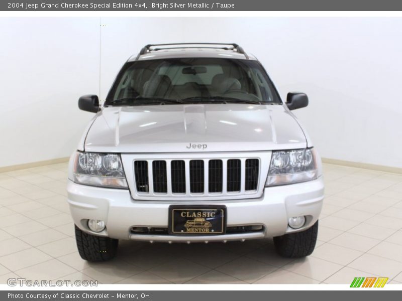 Bright Silver Metallic / Taupe 2004 Jeep Grand Cherokee Special Edition 4x4