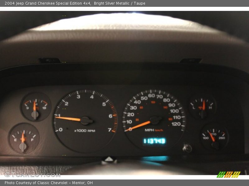 Bright Silver Metallic / Taupe 2004 Jeep Grand Cherokee Special Edition 4x4