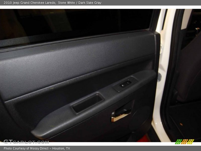 Stone White / Dark Slate Gray 2010 Jeep Grand Cherokee Laredo