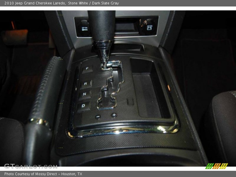 Stone White / Dark Slate Gray 2010 Jeep Grand Cherokee Laredo