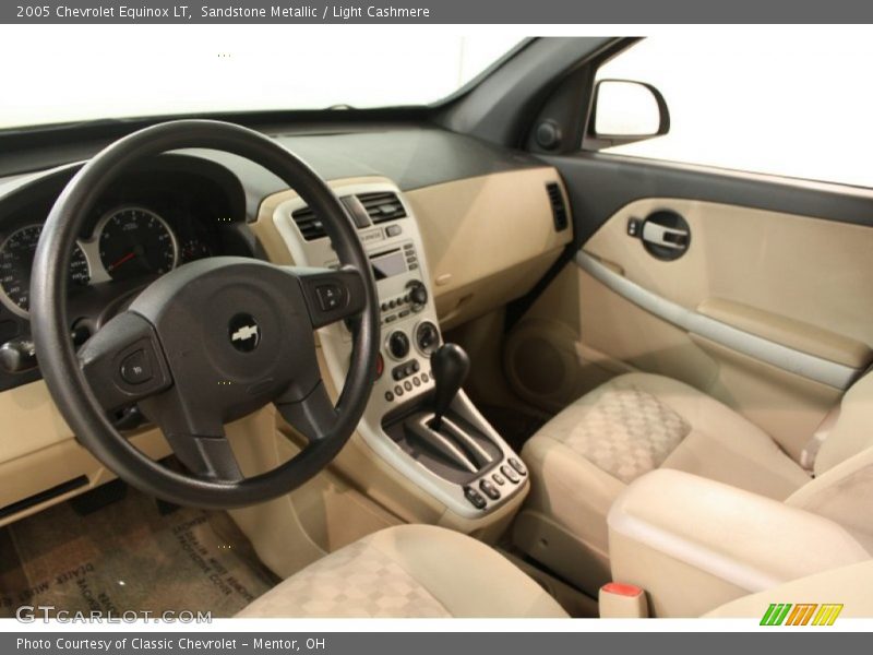 Sandstone Metallic / Light Cashmere 2005 Chevrolet Equinox LT