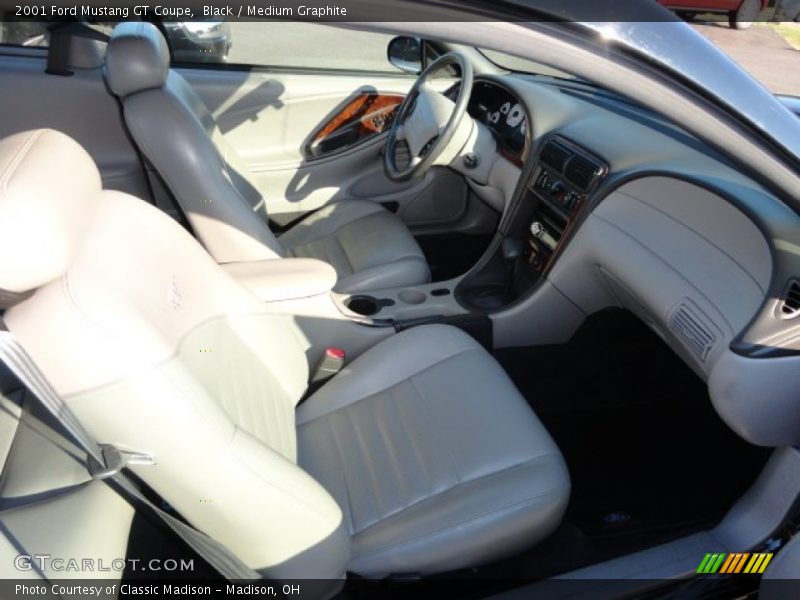 Black / Medium Graphite 2001 Ford Mustang GT Coupe