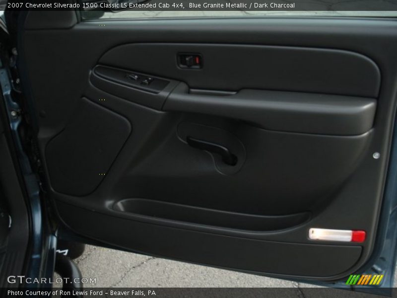 Blue Granite Metallic / Dark Charcoal 2007 Chevrolet Silverado 1500 Classic LS Extended Cab 4x4
