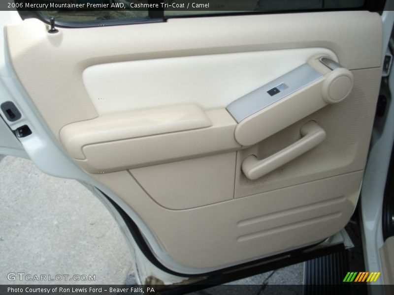 Cashmere Tri-Coat / Camel 2006 Mercury Mountaineer Premier AWD