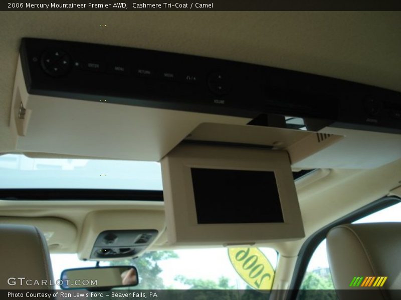 Cashmere Tri-Coat / Camel 2006 Mercury Mountaineer Premier AWD