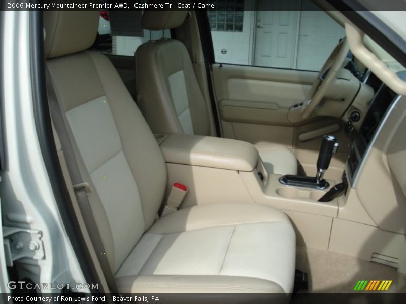 Cashmere Tri-Coat / Camel 2006 Mercury Mountaineer Premier AWD