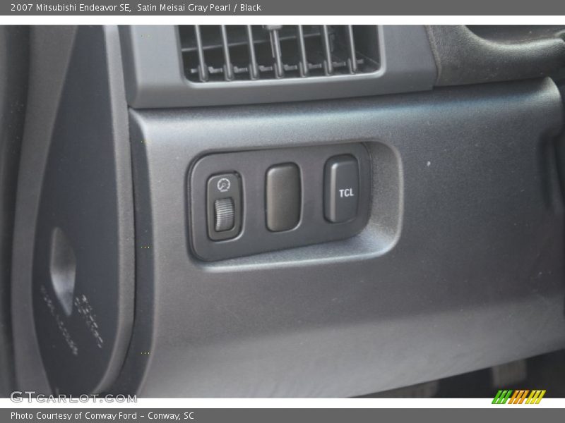 Satin Meisai Gray Pearl / Black 2007 Mitsubishi Endeavor SE