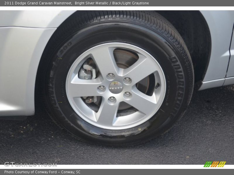 Bright Silver Metallic / Black/Light Graystone 2011 Dodge Grand Caravan Mainstreet