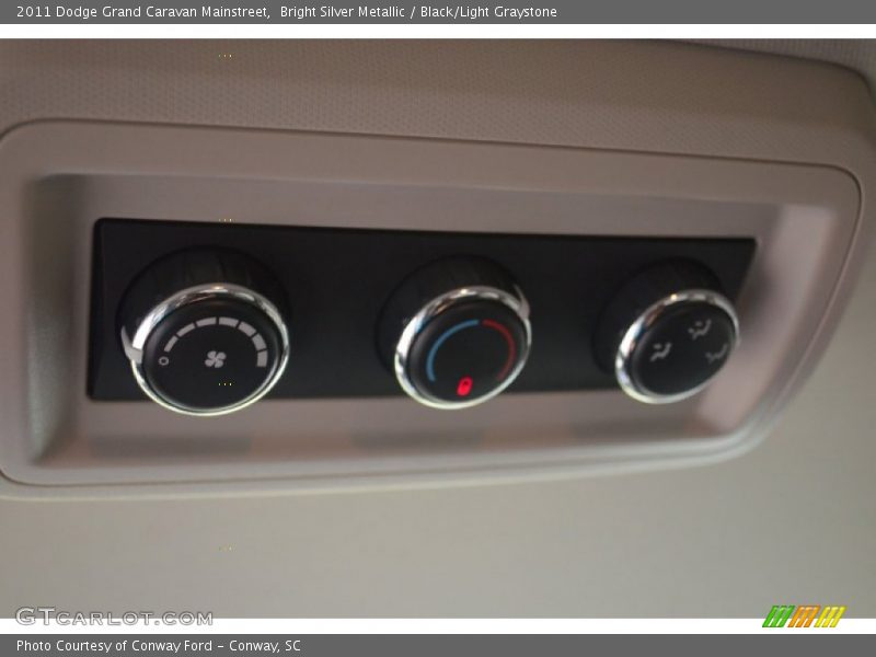 Bright Silver Metallic / Black/Light Graystone 2011 Dodge Grand Caravan Mainstreet