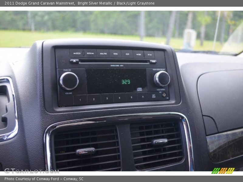 Bright Silver Metallic / Black/Light Graystone 2011 Dodge Grand Caravan Mainstreet