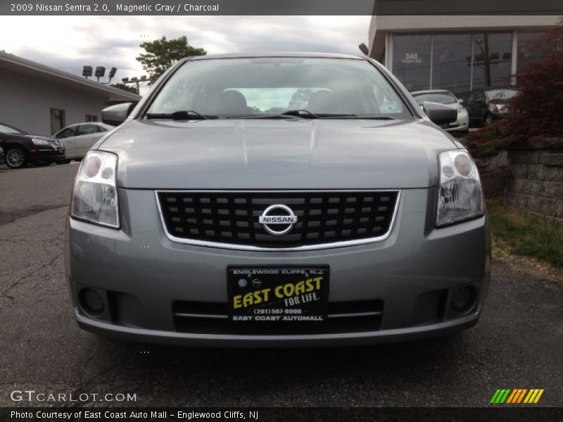 Magnetic Gray / Charcoal 2009 Nissan Sentra 2.0