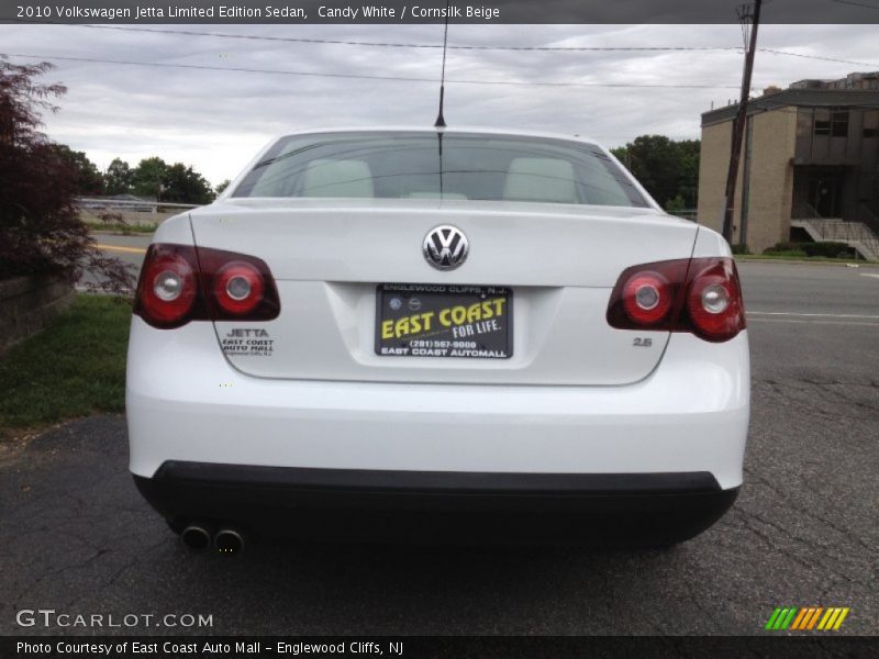 Candy White / Cornsilk Beige 2010 Volkswagen Jetta Limited Edition Sedan