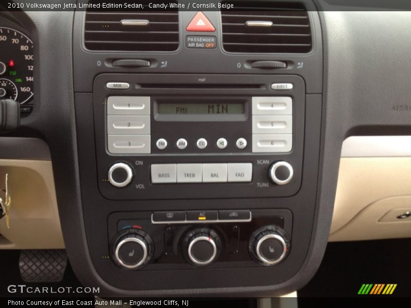 Candy White / Cornsilk Beige 2010 Volkswagen Jetta Limited Edition Sedan