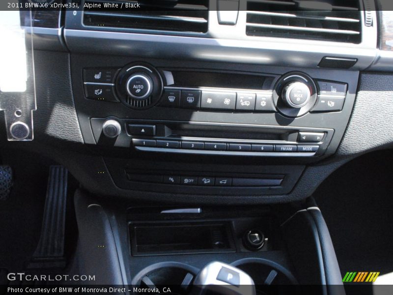 Alpine White / Black 2011 BMW X6 xDrive35i