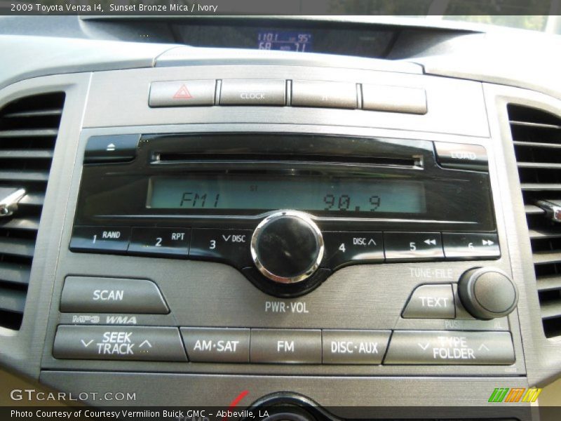 Sunset Bronze Mica / Ivory 2009 Toyota Venza I4