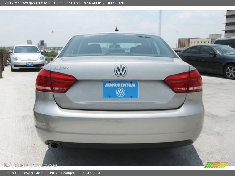 Tungsten Silver Metallic / Titan Black 2012 Volkswagen Passat 2.5L S