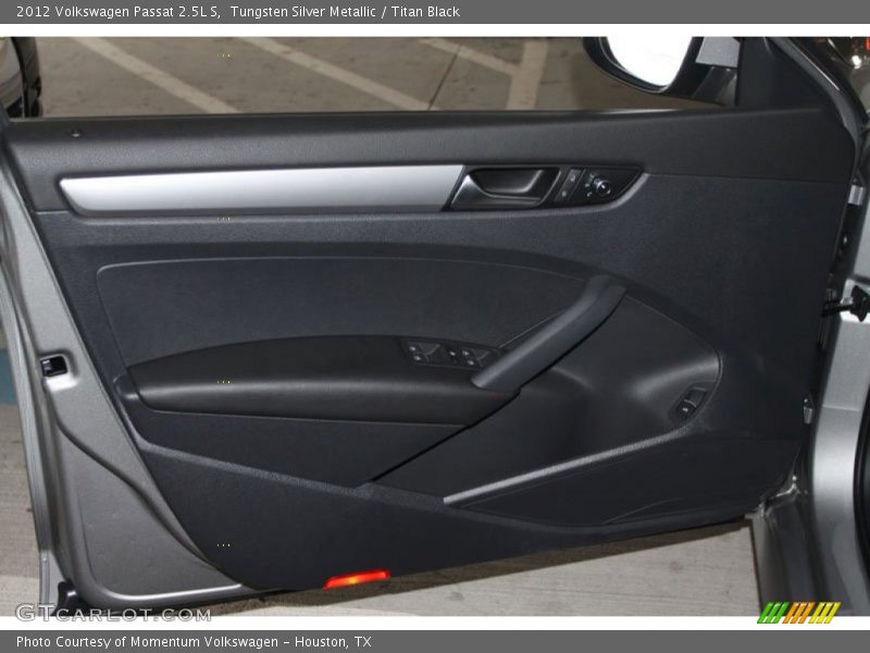 Tungsten Silver Metallic / Titan Black 2012 Volkswagen Passat 2.5L S