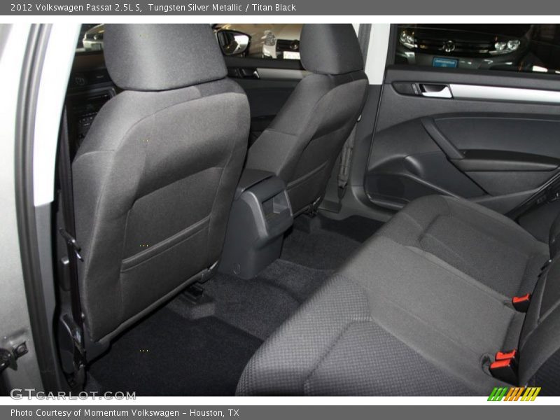 Tungsten Silver Metallic / Titan Black 2012 Volkswagen Passat 2.5L S