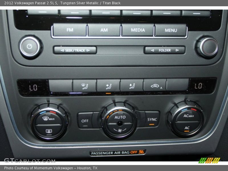 Tungsten Silver Metallic / Titan Black 2012 Volkswagen Passat 2.5L S