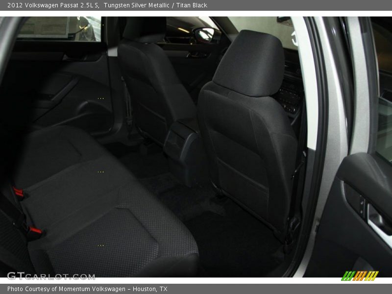 Tungsten Silver Metallic / Titan Black 2012 Volkswagen Passat 2.5L S