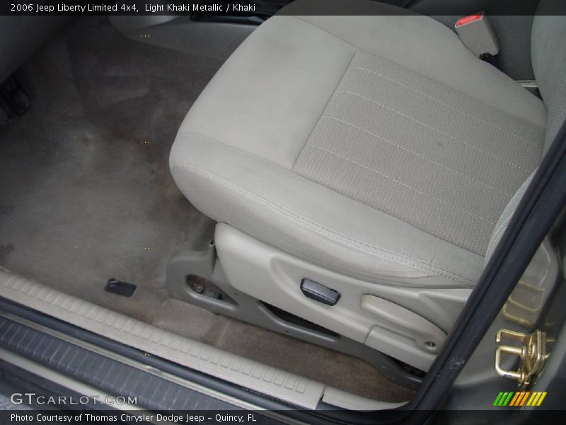 Light Khaki Metallic / Khaki 2006 Jeep Liberty Limited 4x4