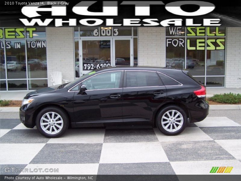 Black / Gray 2010 Toyota Venza I4