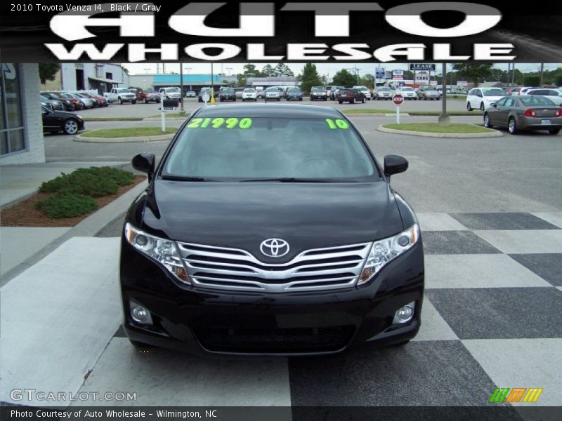 Black / Gray 2010 Toyota Venza I4