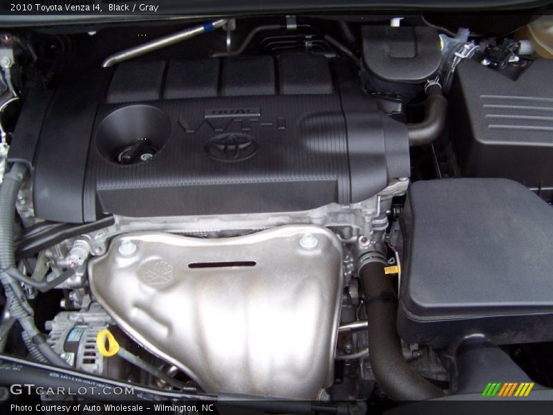 Black / Gray 2010 Toyota Venza I4