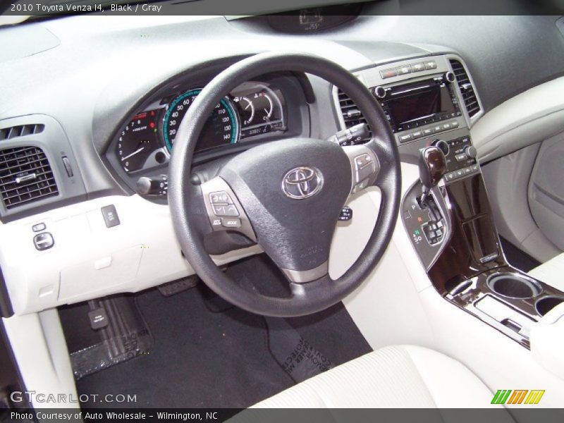 Black / Gray 2010 Toyota Venza I4