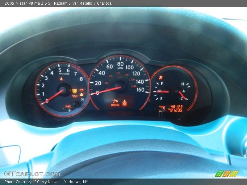 Radiant Silver Metallic / Charcoal 2009 Nissan Altima 2.5 S