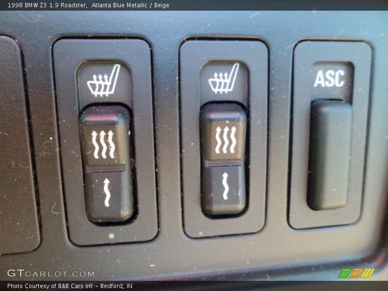 Controls of 1998 Z3 1.9 Roadster