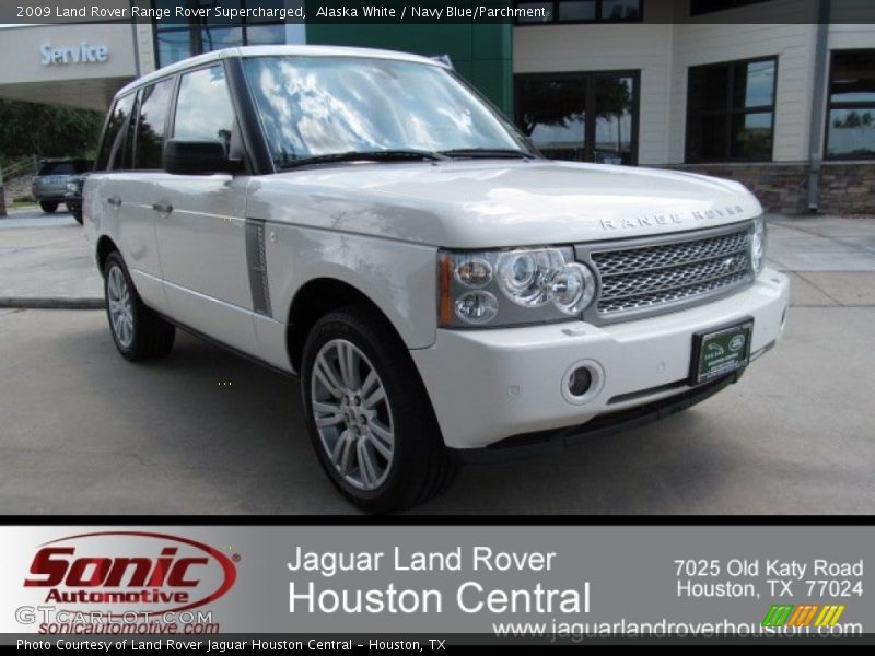 Alaska White / Navy Blue/Parchment 2009 Land Rover Range Rover Supercharged