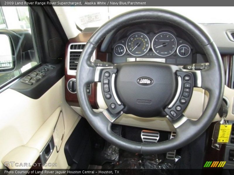 Alaska White / Navy Blue/Parchment 2009 Land Rover Range Rover Supercharged