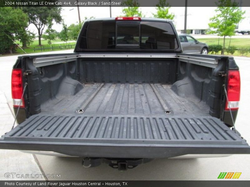 Galaxy Black / Sand/Steel 2004 Nissan Titan LE Crew Cab 4x4