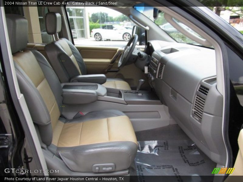 Galaxy Black / Sand/Steel 2004 Nissan Titan LE Crew Cab 4x4