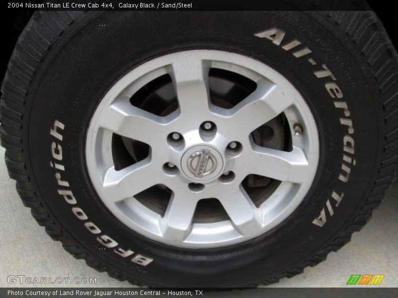 Galaxy Black / Sand/Steel 2004 Nissan Titan LE Crew Cab 4x4
