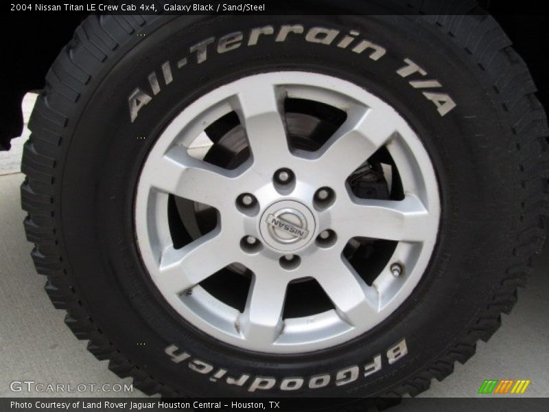 Galaxy Black / Sand/Steel 2004 Nissan Titan LE Crew Cab 4x4