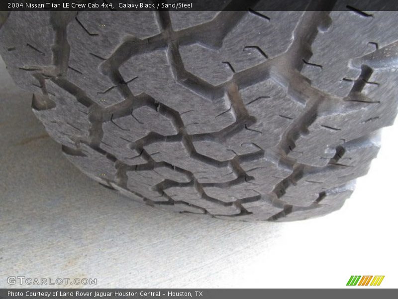 Galaxy Black / Sand/Steel 2004 Nissan Titan LE Crew Cab 4x4